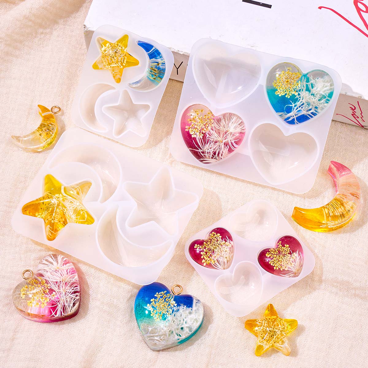 Heart Star Moon Pendant Silico - Resin Art Letters 评论和价格