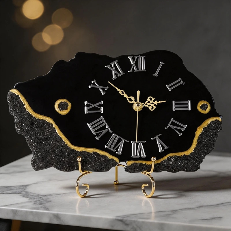 Black Crystal Chip Gold Edged  - Resin Art Clock 评论和价格