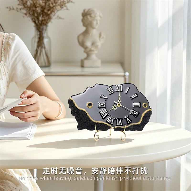 Black Crystal Chip Gold Edged  - Resin Art Clock 评论和价格