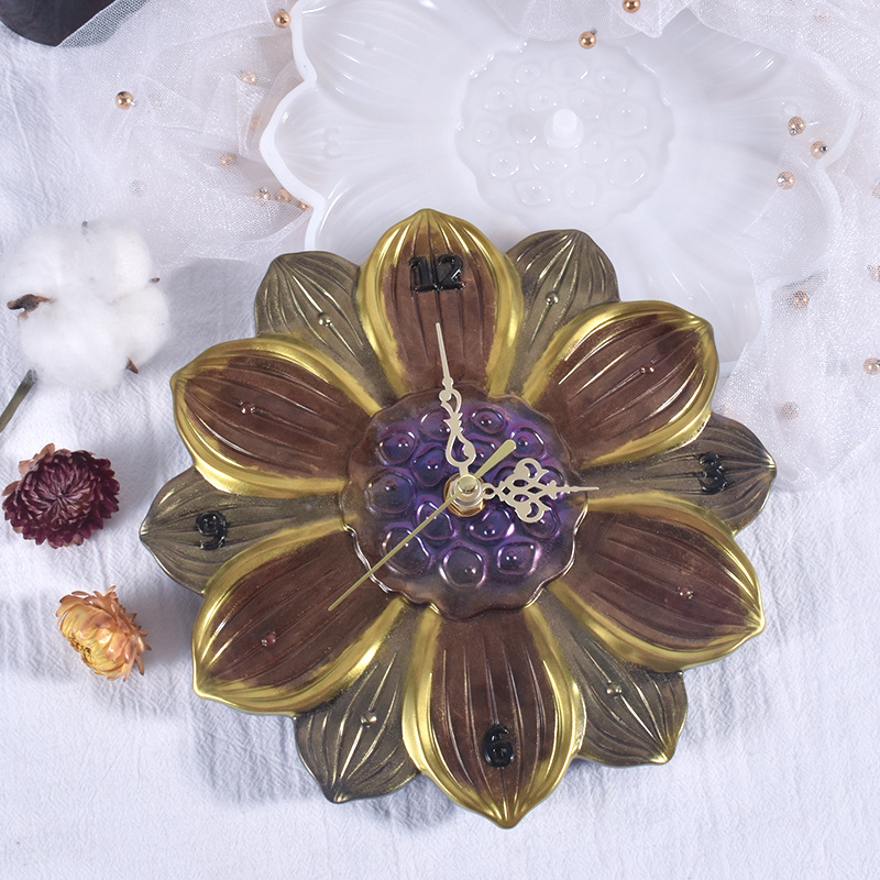 World Map Lotus Leaf Sakura Cl - Resin Art Clock 评论和价格